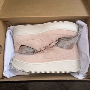 Nike Air Force 1 Sage Low (WORN ONCE)